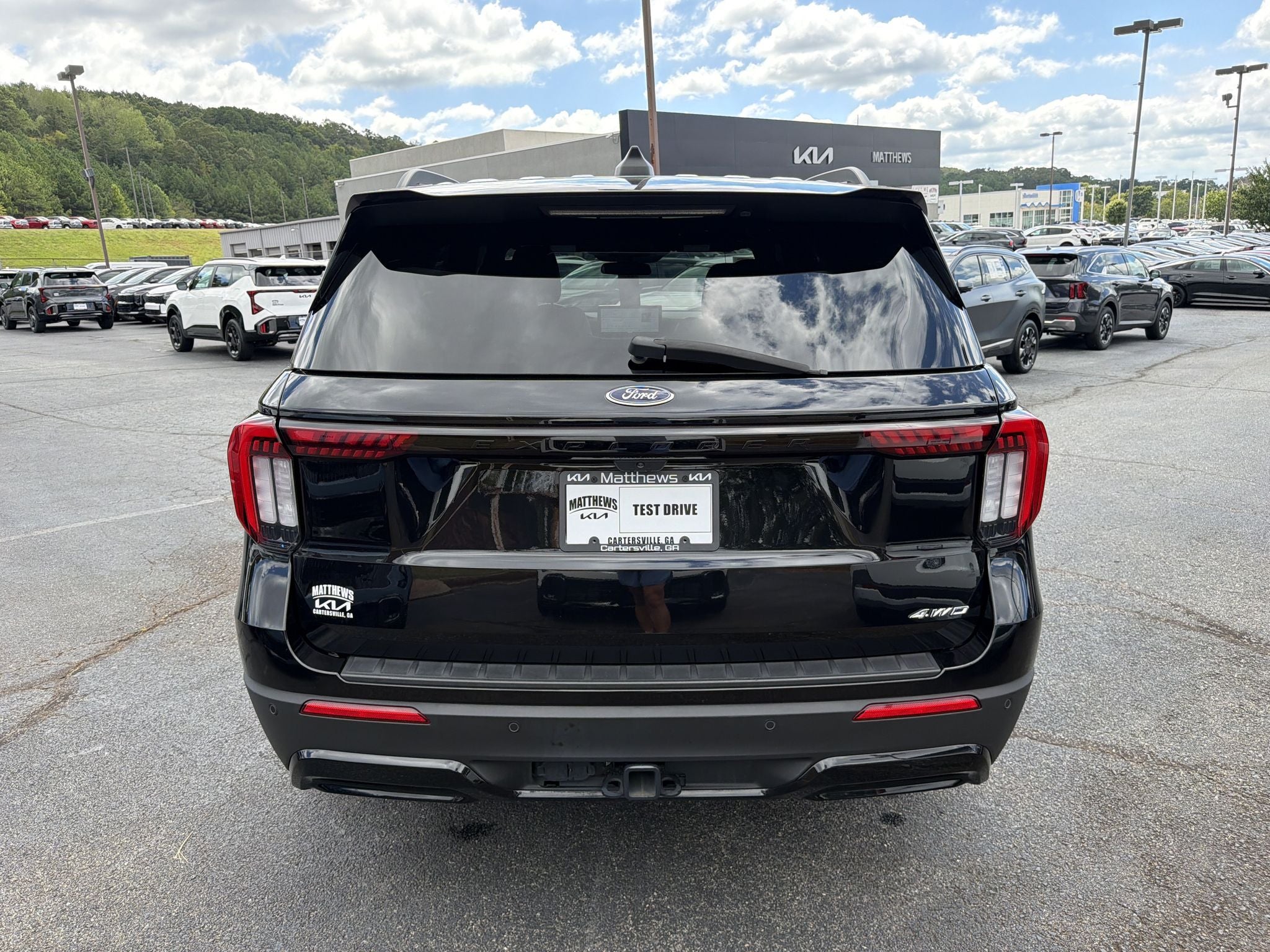 2025 Ford Explorer ST-Line