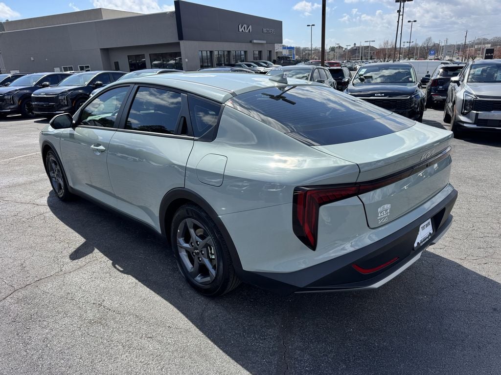 2026 Kia K4 Base