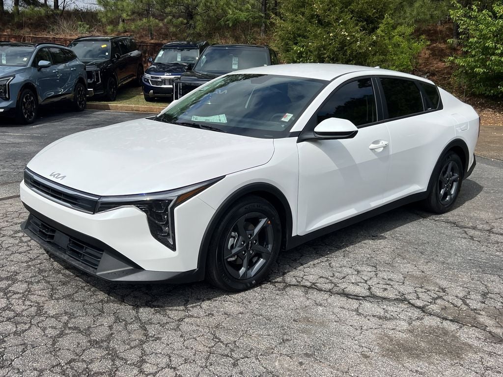 2026 Kia K4 Base