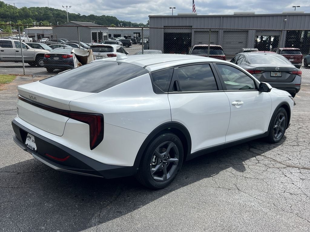 2026 Kia K4 Base
