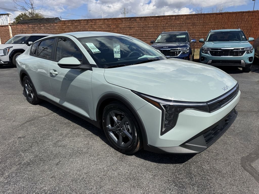 2026 Kia K4 Base