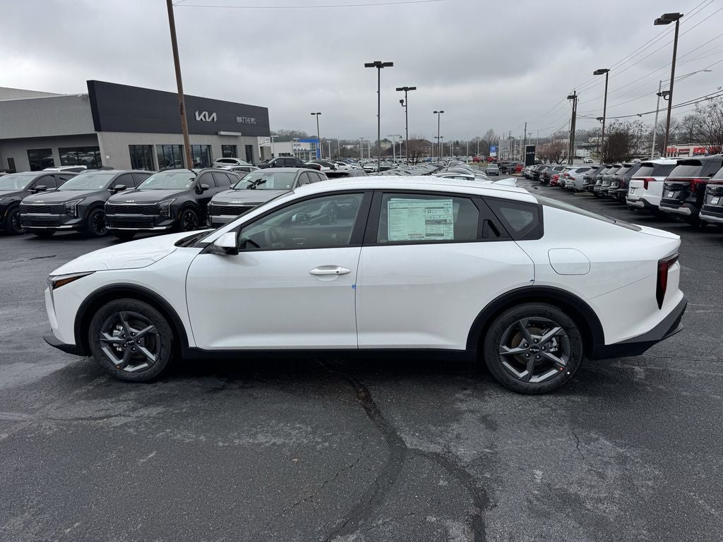 2026 Kia K4 Base