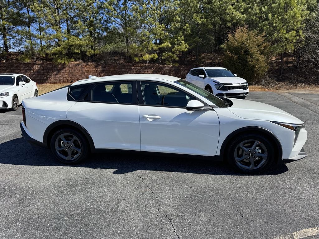 2026 Kia K4 Base