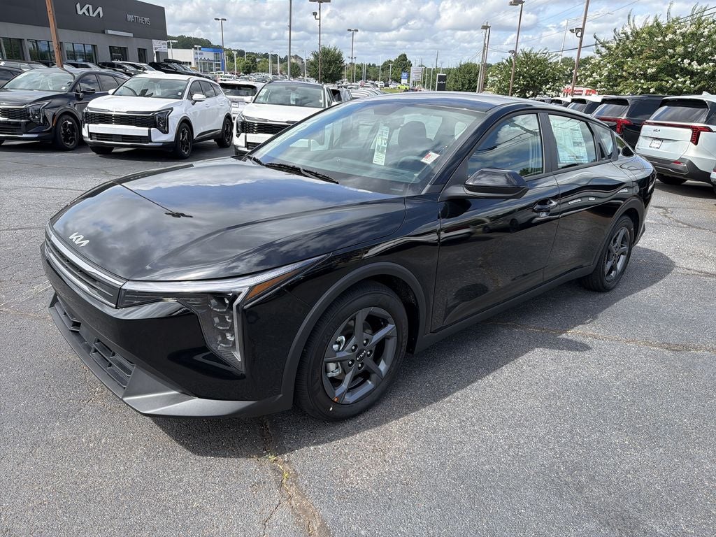 2026 Kia K4 LXS
