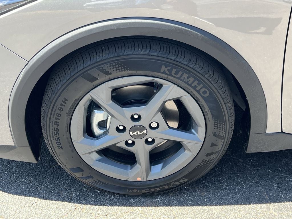 2026 Kia K4 Base