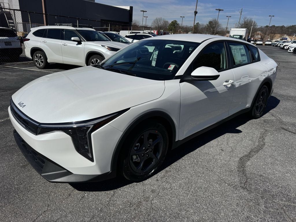 2026 Kia K4 Base