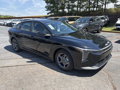 2026 Kia K4 LXS