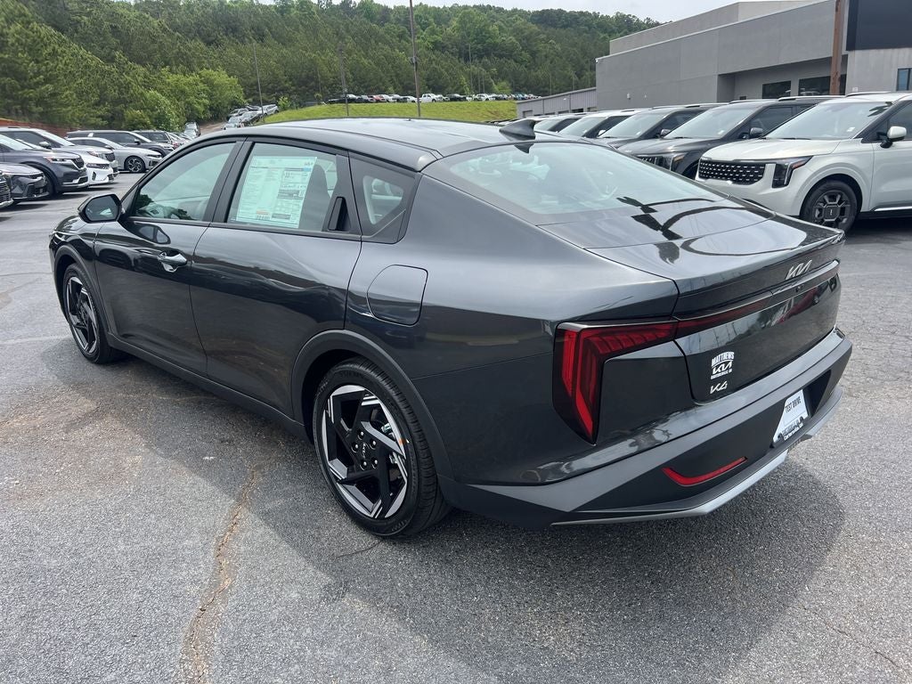 2025 Kia K4 EX