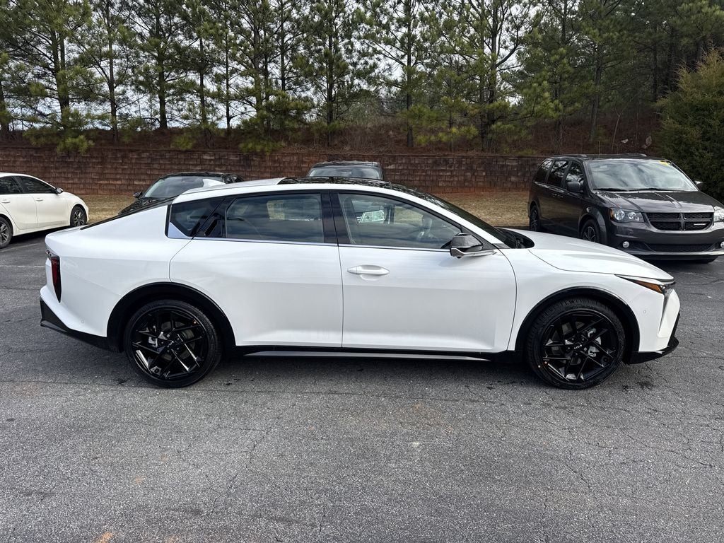 2025 Kia K4 GT-Line Turbo