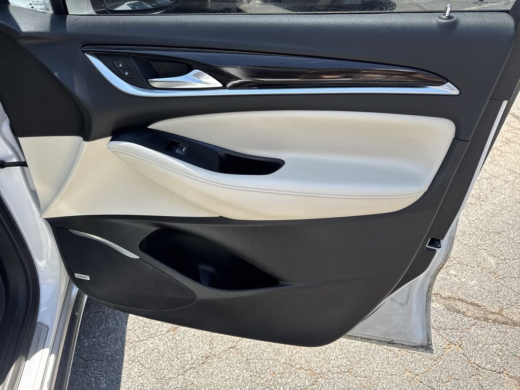 2022 Buick Enclave Essence