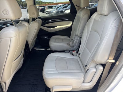 2022 Buick Enclave Essence