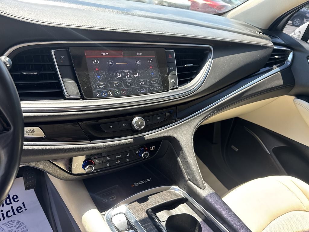 2022 Buick Enclave Essence
