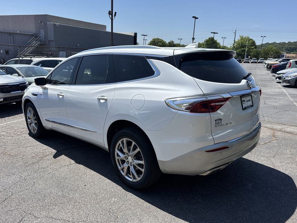 2022 Buick Enclave Essence