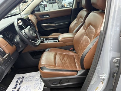 2022 Nissan Pathfinder Platinum