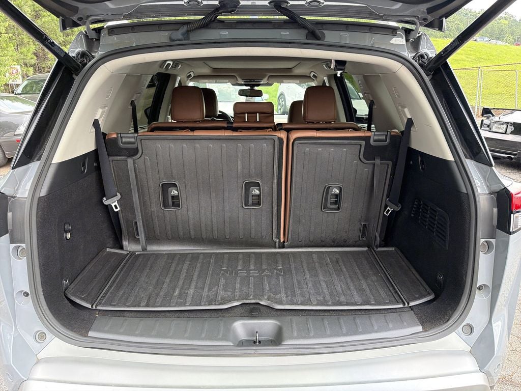 2022 Nissan Pathfinder Platinum
