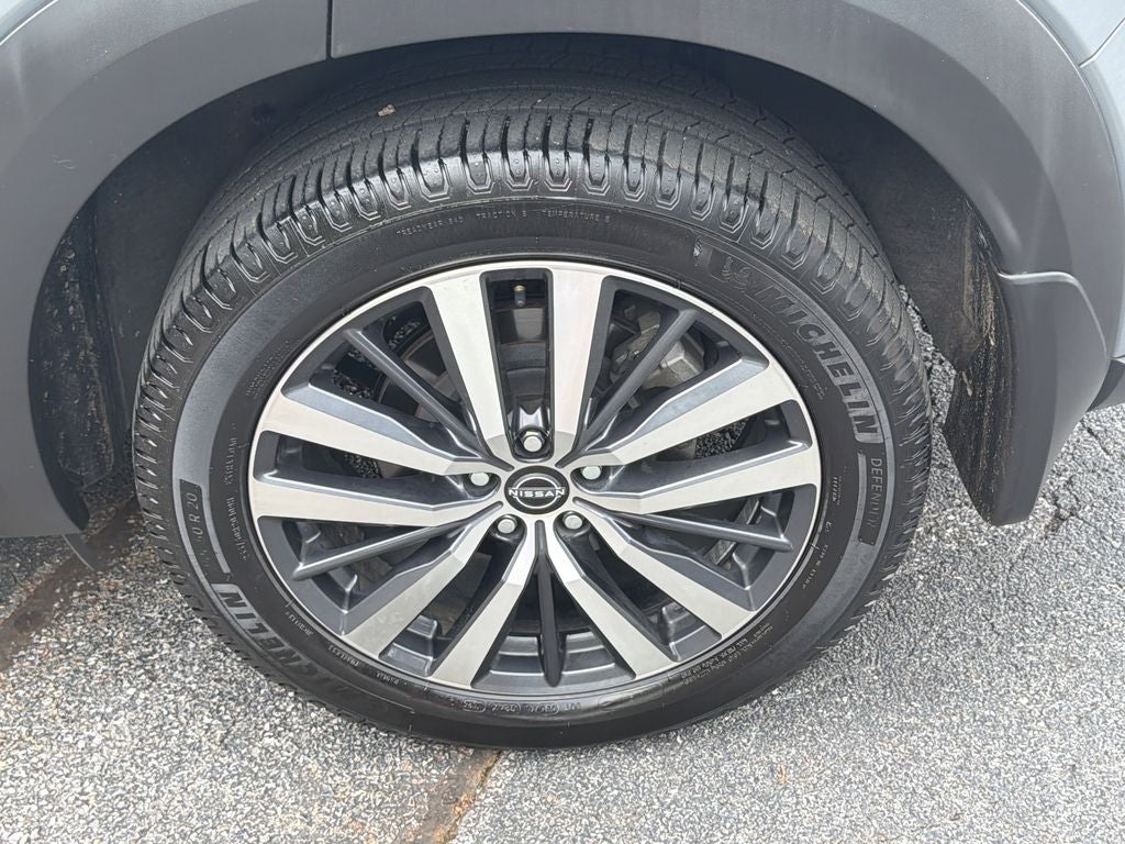 2022 Nissan Pathfinder Platinum