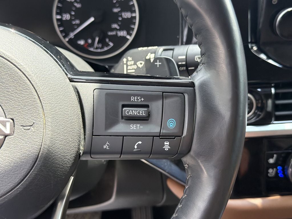 2022 Nissan Pathfinder Platinum