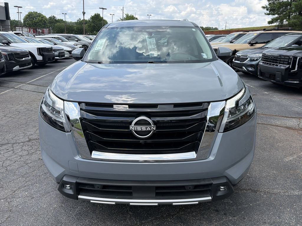 2022 Nissan Pathfinder Platinum