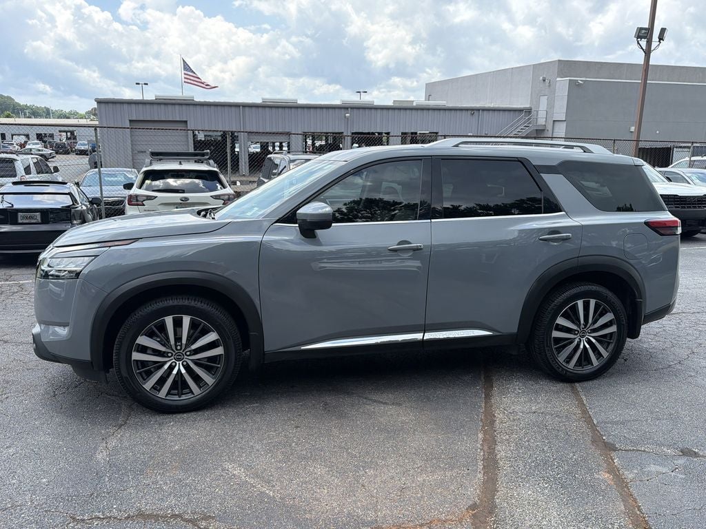 2022 Nissan Pathfinder Platinum