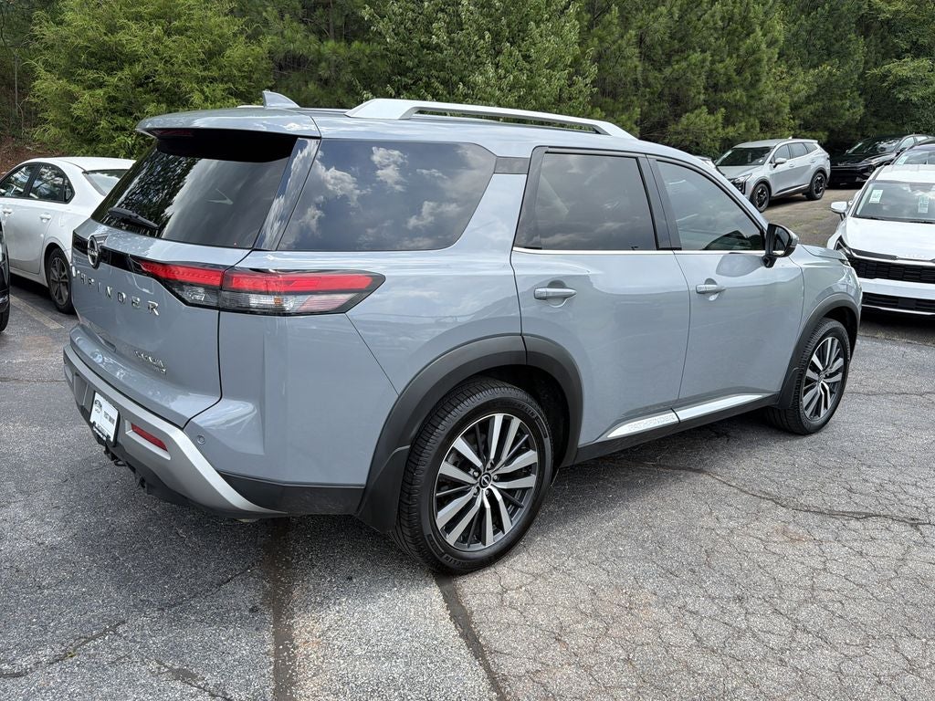 2022 Nissan Pathfinder Platinum