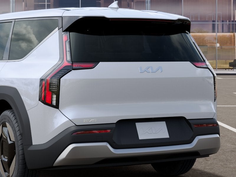 2026 Kia EV9 Light Short Range