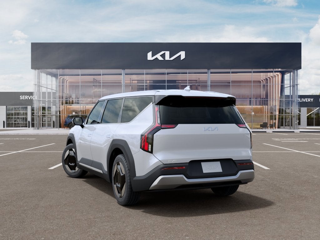 2026 Kia EV9 Light Short Range