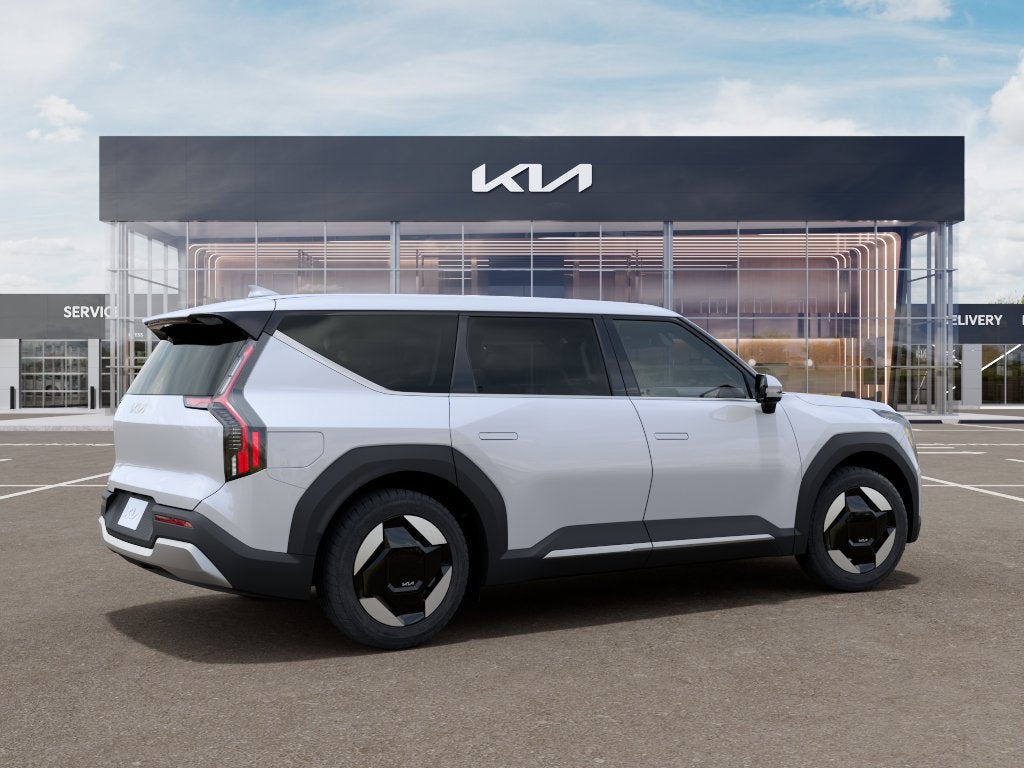 2026 Kia EV9 Light Short Range
