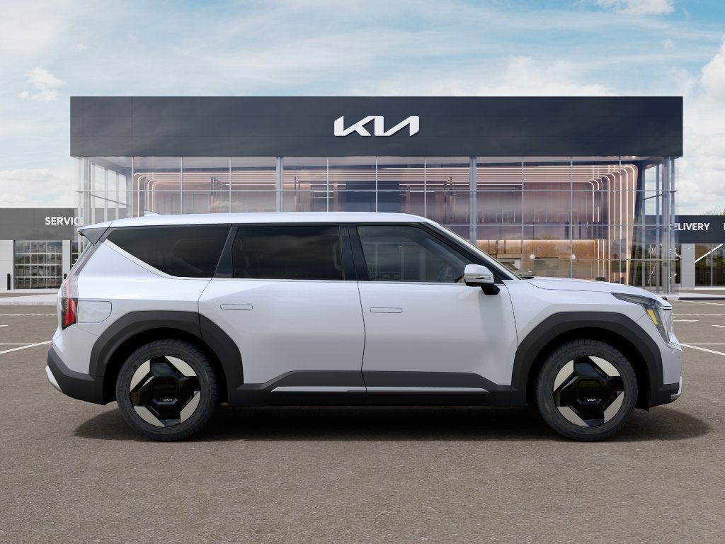 2026 Kia EV9 Light Short Range