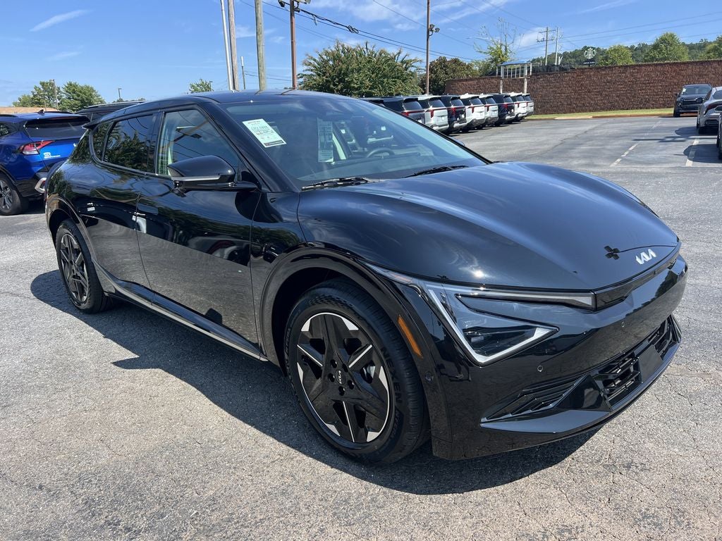 2025 Kia EV6 Wind