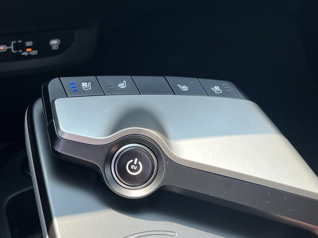 2025 Kia EV6 Wind