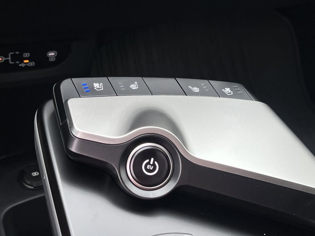 2025 Kia EV6 Wind