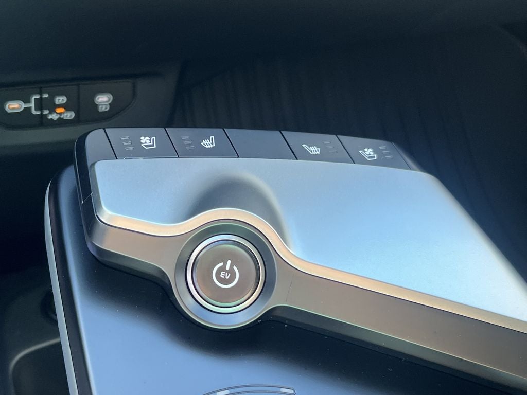 2025 Kia EV6 Wind