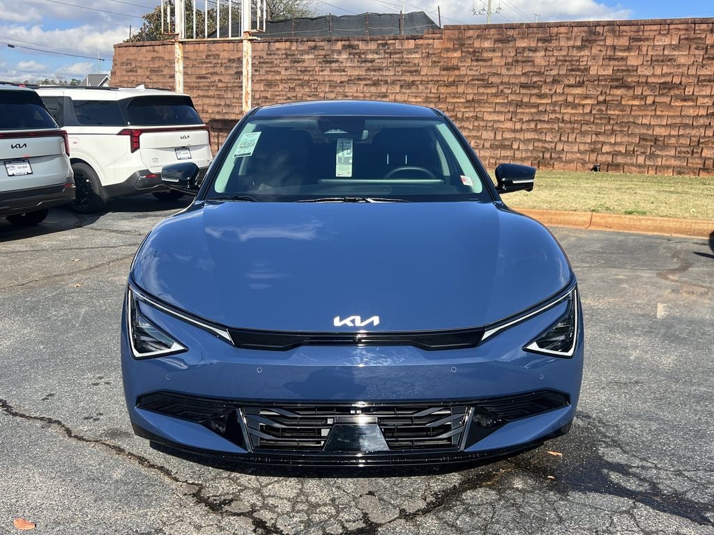 2025 Kia EV6 Wind