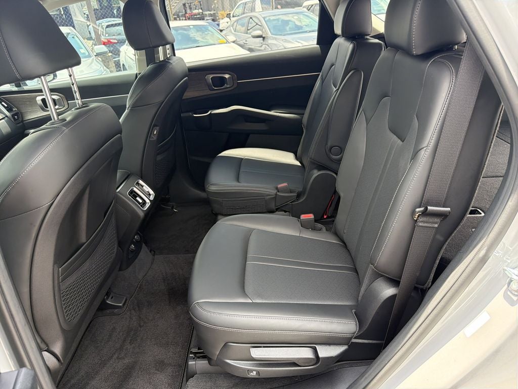 2023 Kia Sorento EX