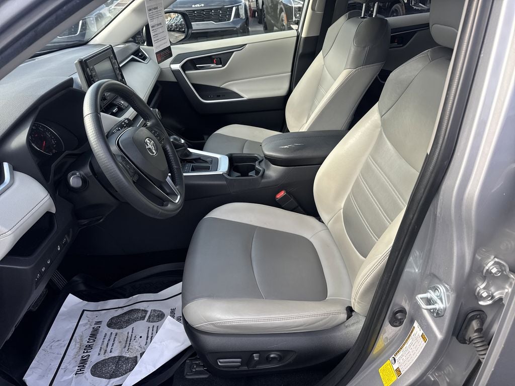 2021 Toyota RAV4 XLE Premium