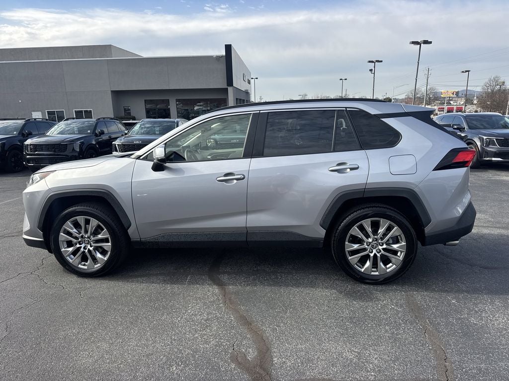 2021 Toyota RAV4 XLE Premium