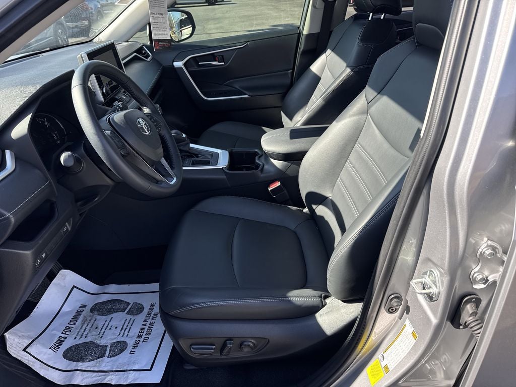 2025 Toyota RAV4 XLE Premium