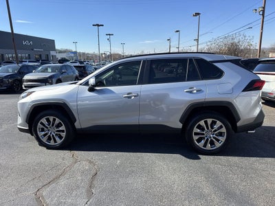 2025 Toyota RAV4 XLE Premium