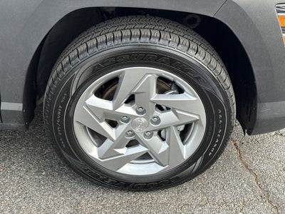 2025 Hyundai Kona SE