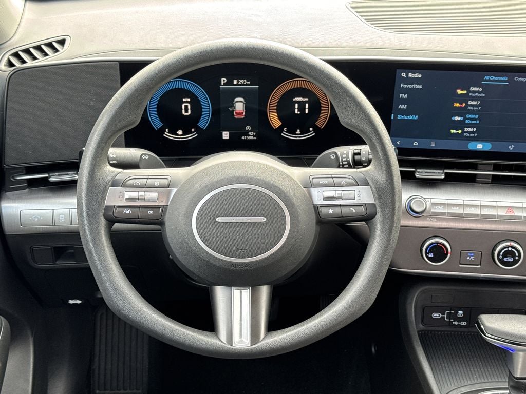 2025 Hyundai Kona SE