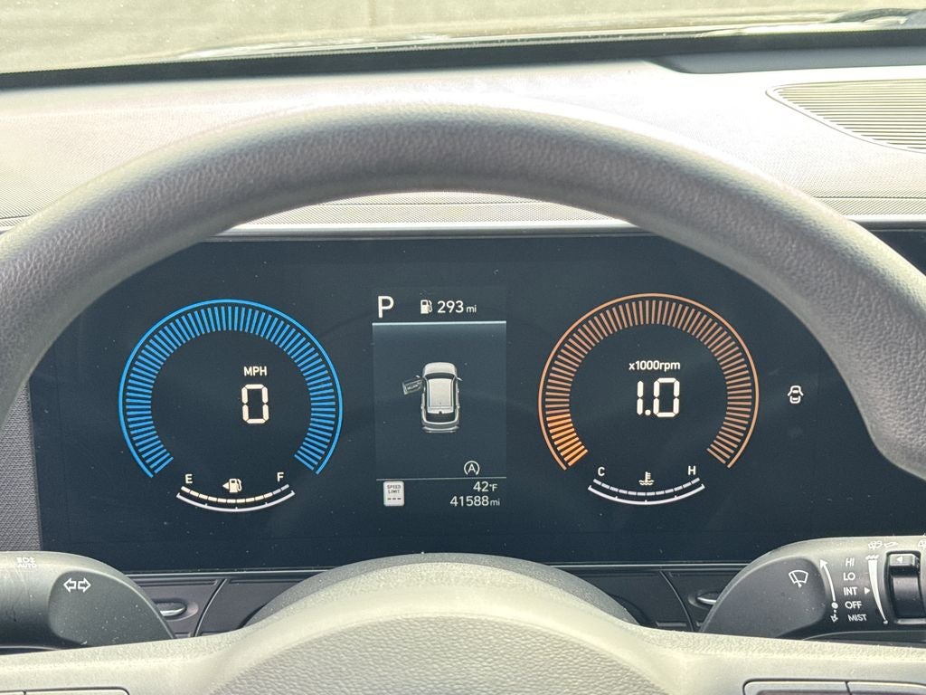 2025 Hyundai Kona SE