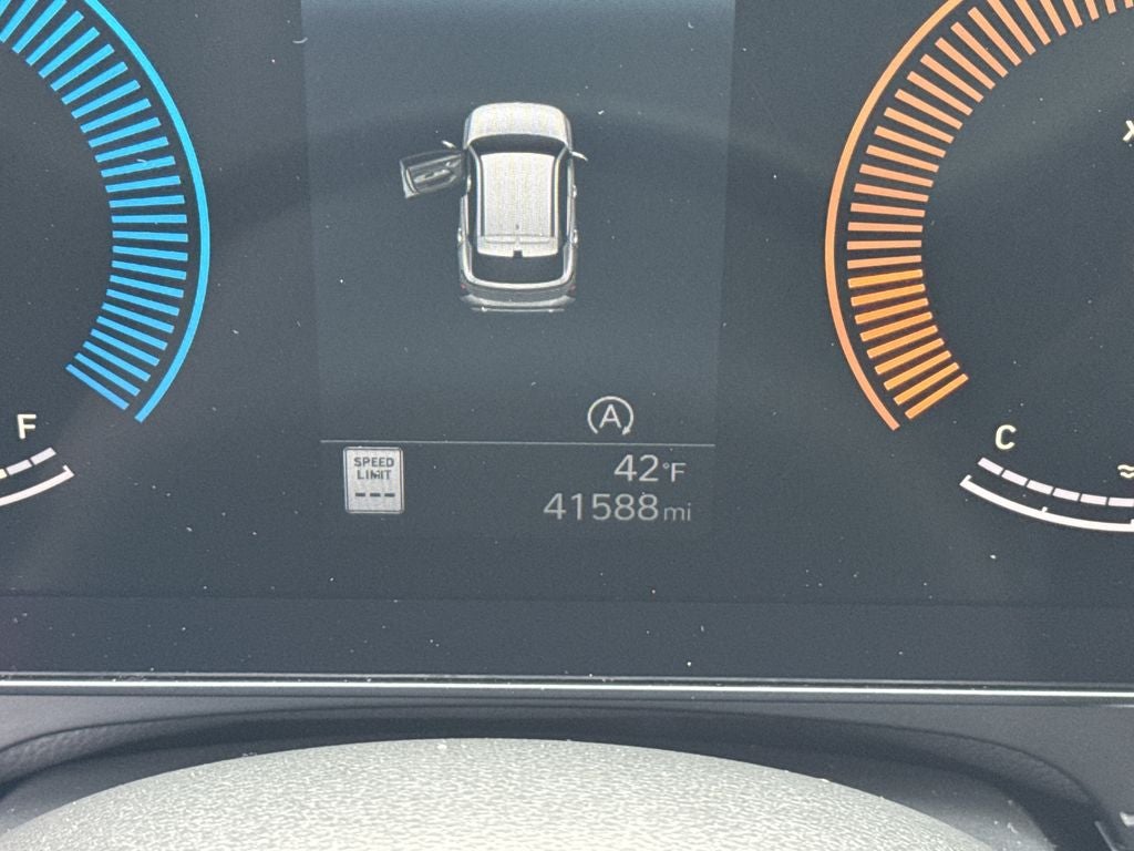 2025 Hyundai Kona SE