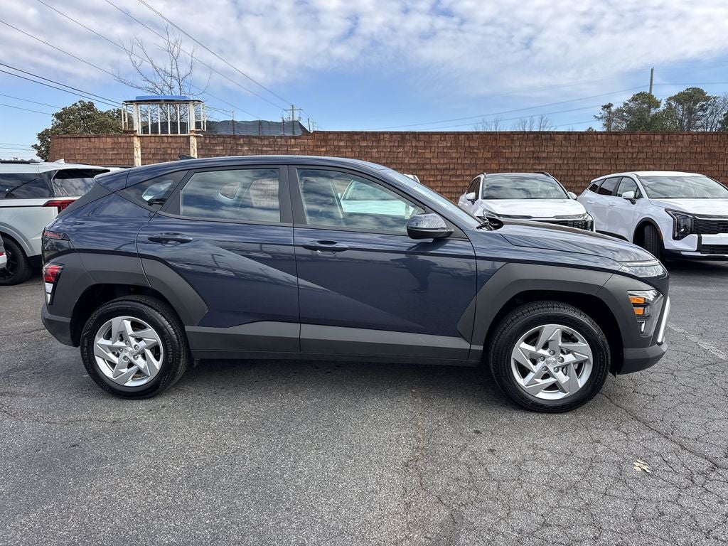 2025 Hyundai Kona SE