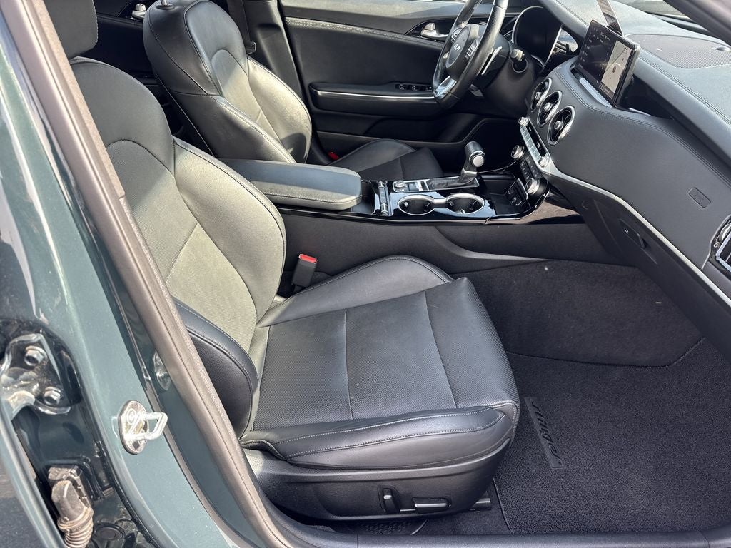 2023 Kia Stinger GT-Line