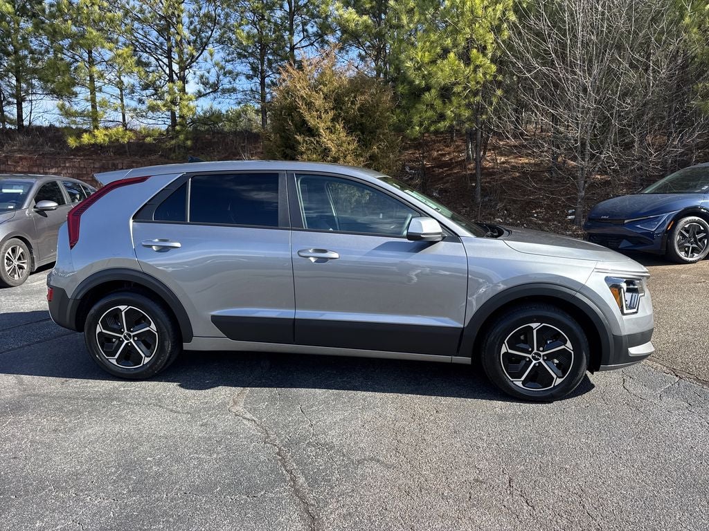 2026 Kia Niro LX