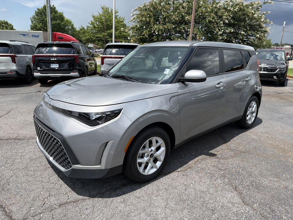 2024 Kia Soul LX