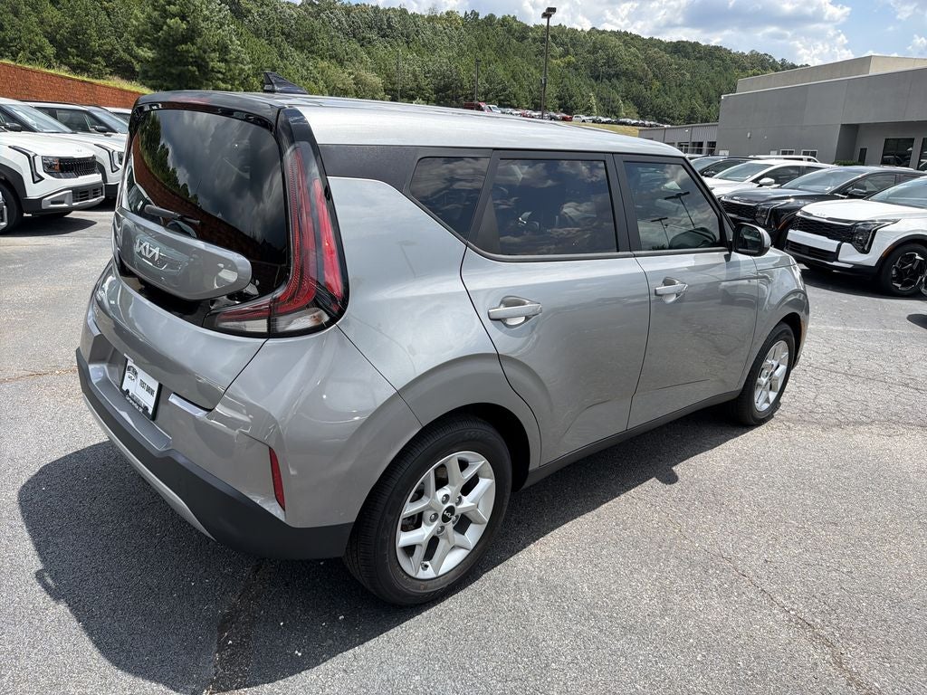 2024 Kia Soul LX