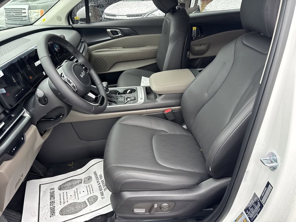 2026 Kia Carnival LX