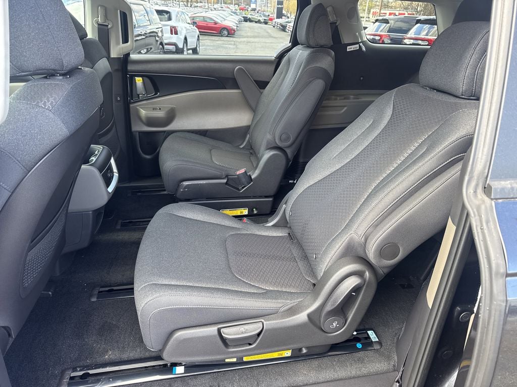 2026 Kia Carnival LX