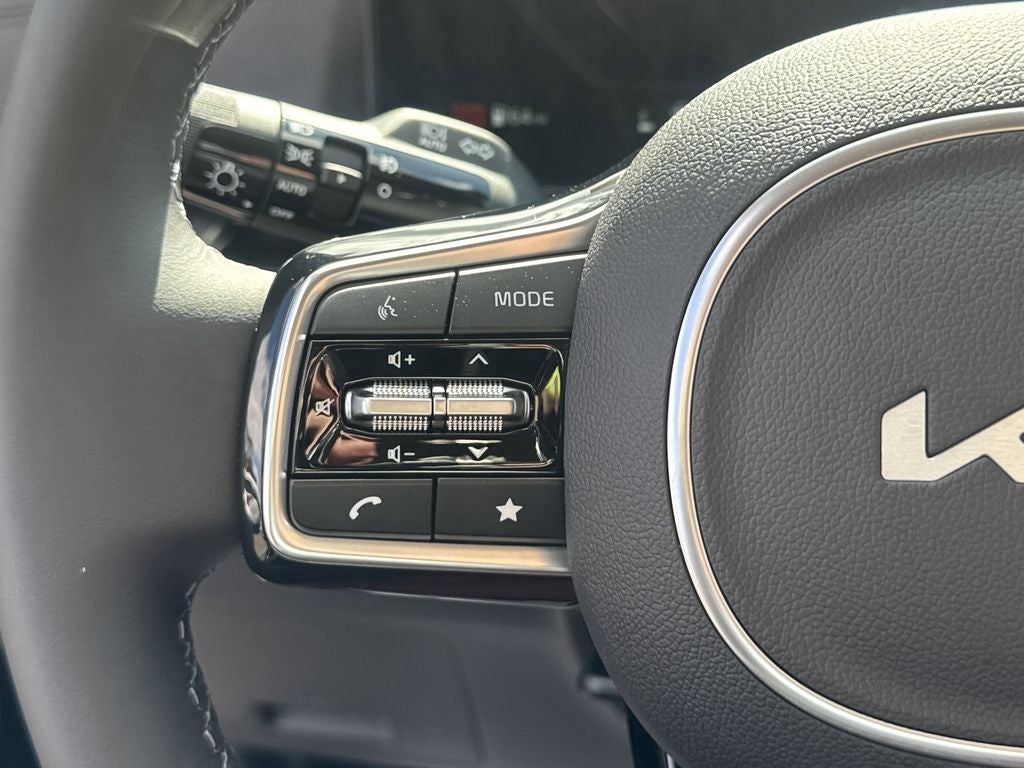 2026 Kia Carnival SX